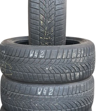 357683845647-1 4x Winterreifen DUNLOP SP SPORT 4D DSST (RSC) 205/45R17 88V(MIL)W42 DOT 3118 – Bild 1