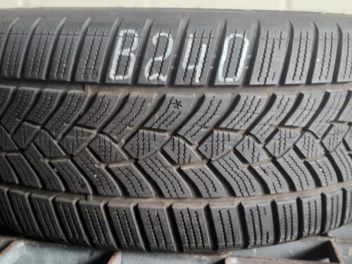 357683855683-1 1x Winter Goodyear UltraGrip Perfromance + 225/50 R18 99V Dot2921 5,5-6mm B240 – Bild 1