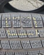 2x Winterreifen Pirelli PZeroWinter MO 245/45 R19 102H Dot2823 6,5-7,5mm B9 – Bild 9