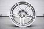 4x Porsche Felgen 95B601025 AR/8Jx18H2 ET21/ 95B601025 AS/9Jx18 H2 ET21